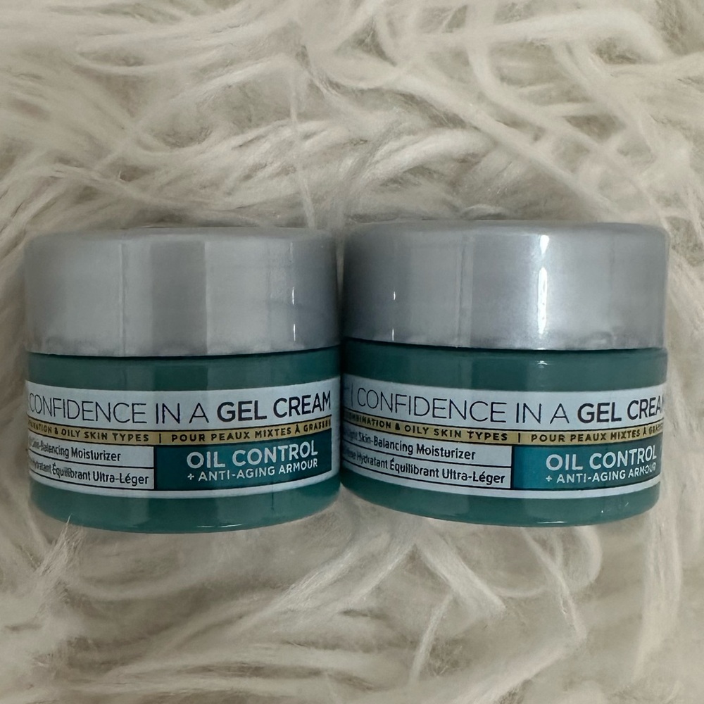IT Cosmetics Confidence in a Gel Cream - Oil Control